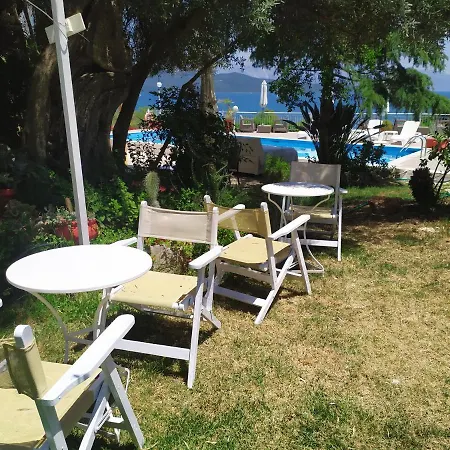 Πανσιόν Aleka's House Νικιάνα