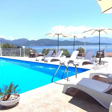 Aleka's House Πανσιόν