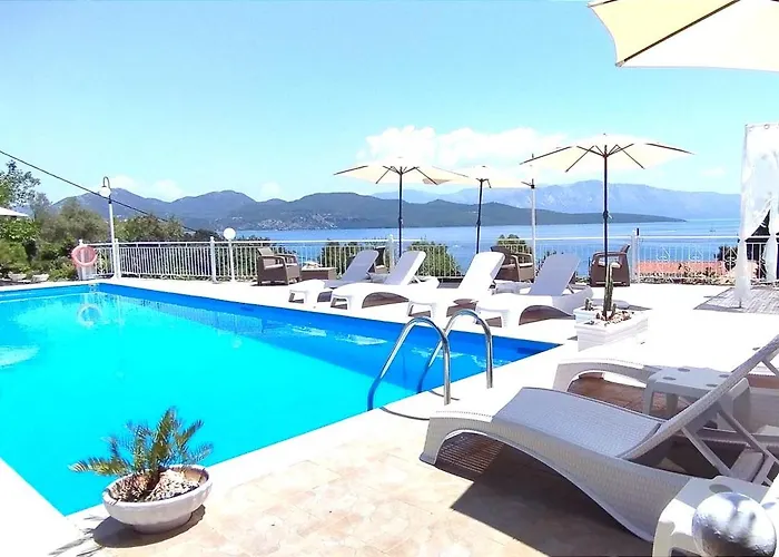 Aleka's House Guest house