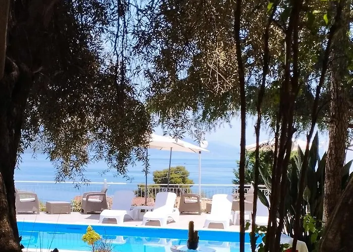 Aleka's House 3* Nikiana