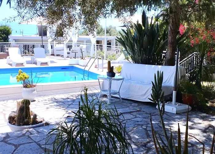 Aleka's House Guest house