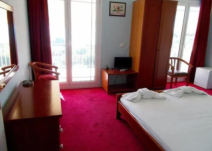 Aleka's House 3* Nikiana