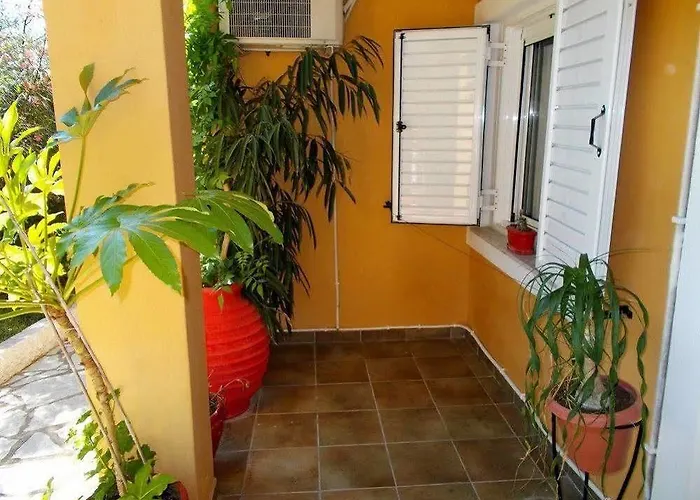 Aleka's House Nikiana